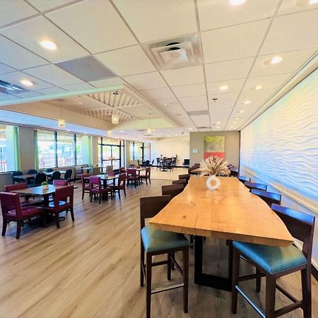 Doubletree By Hilton Atlantic Beach Oceanfront Exterior foto